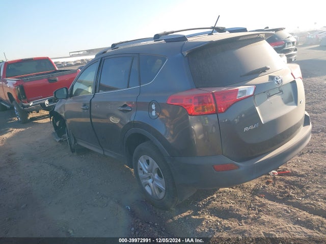 Toyota RAV4 LE 2015 JTMZFREV6FD052622 Image 3