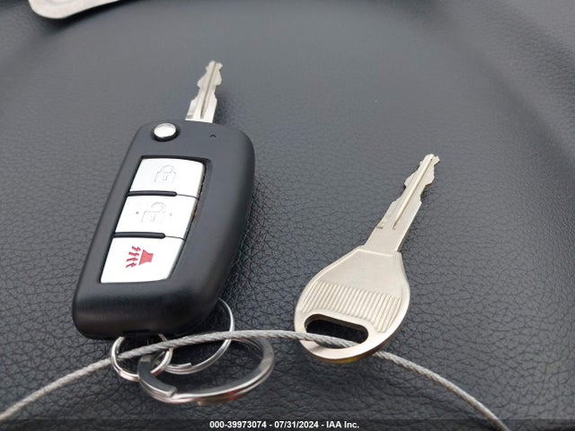 Nissan ROGUE S 2017 KNMAT2MT6HP607910 Image 11