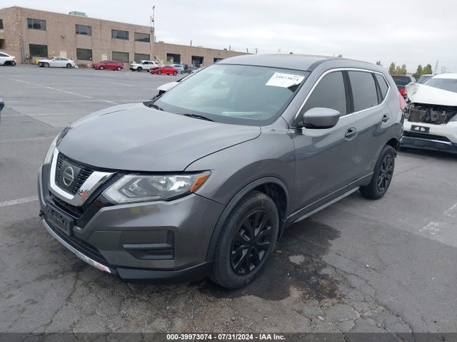 Nissan ROGUE S 2017 KNMAT2MT6HP607910 Image 2