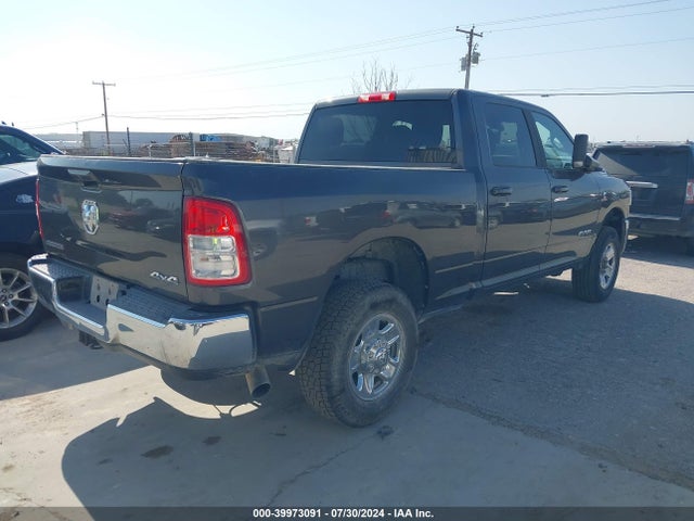 3C6UR5DL5NG247758 RAM 2500 Big Horn  4x4 6'4 Box