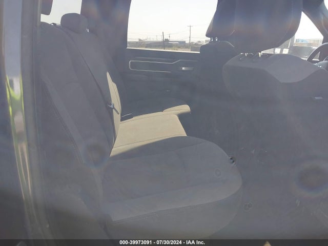 3C6UR5DL5NG247758 RAM 2500 Big Horn  4x4 6'4 Box
