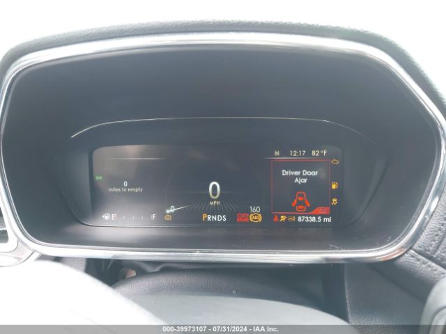 1LN6L9TK2H5616831 Lincoln Continental Select