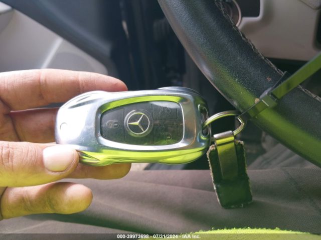 WDDSJ4GB6KN723142 Mercedes-Benz CLA 250 4MATIC