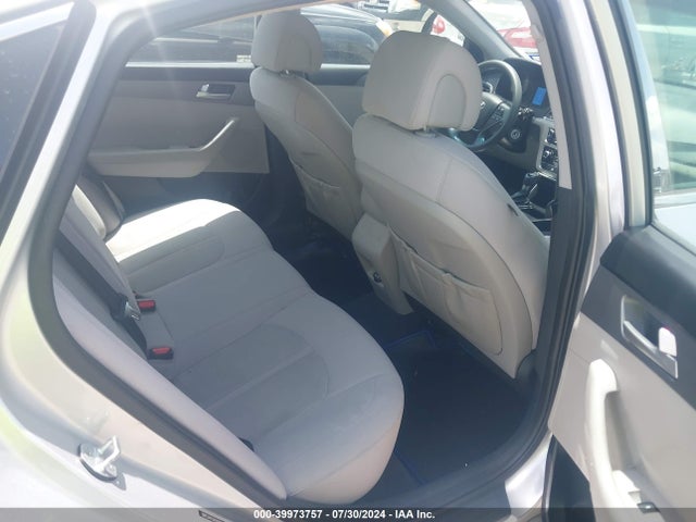 Hyundai SONATA SE 2016 5NPE24AF3GH311526 Image 8