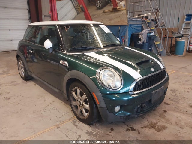 2007 MINI COOPER S WMWMF73587TT80971 Photo 0