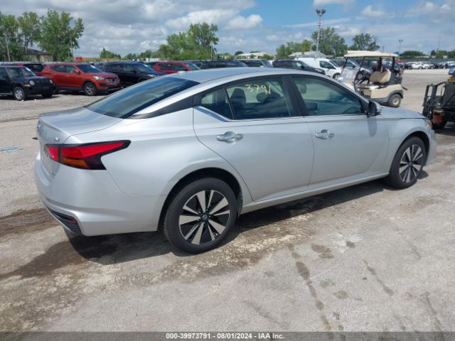 1N4BL4DW0MN418255 Nissan Altima Sv Intelligent Awd