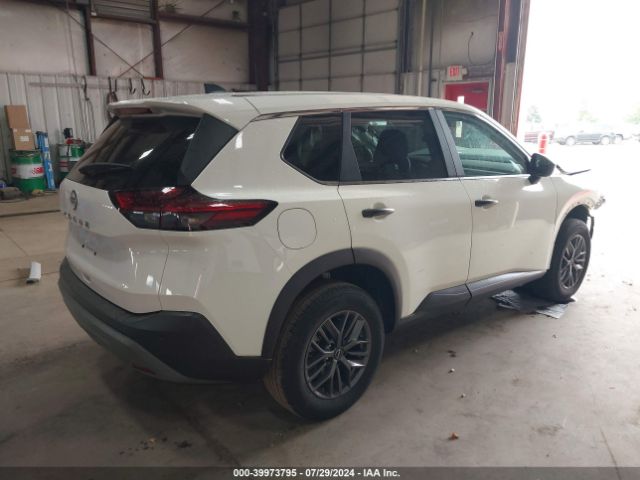 5N1BT3AA4PC862229 Nissan Rogue S Fwd