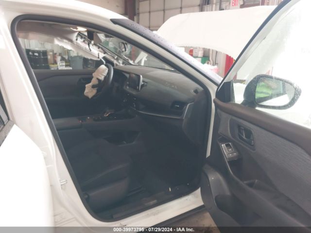 5N1BT3AA4PC862229 Nissan Rogue S Fwd