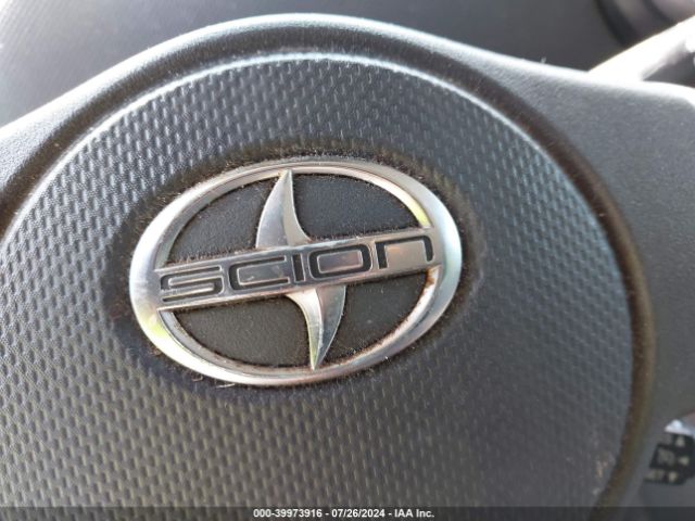 JTLZE4FE5FJ069017 Scion XB