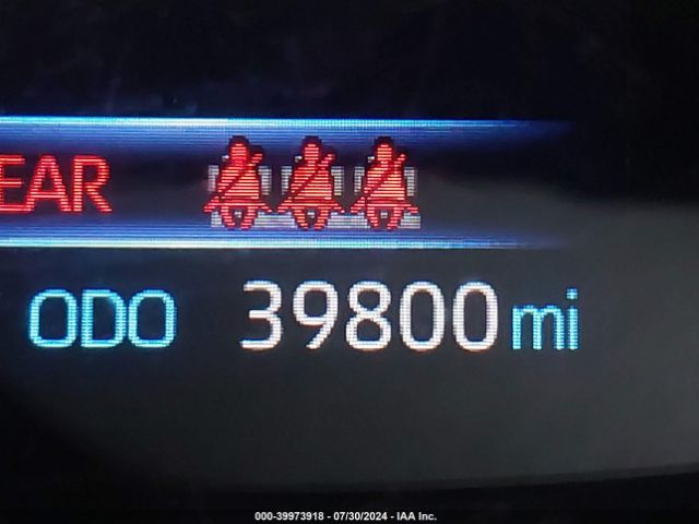 5YFEPMAE2NP359107 Toyota COROLLA LE