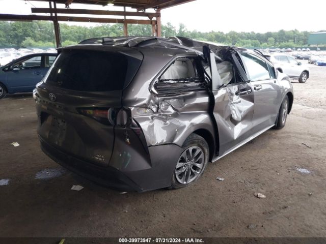 5TDJRKECXPS173721 Toyota SIENNA XLE