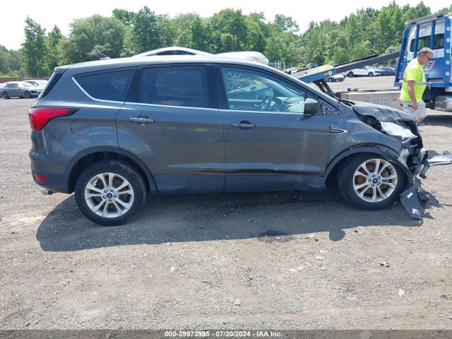 Ford ESCAPE SE 2019 1FMCU9GD3KUB91242 Image 13