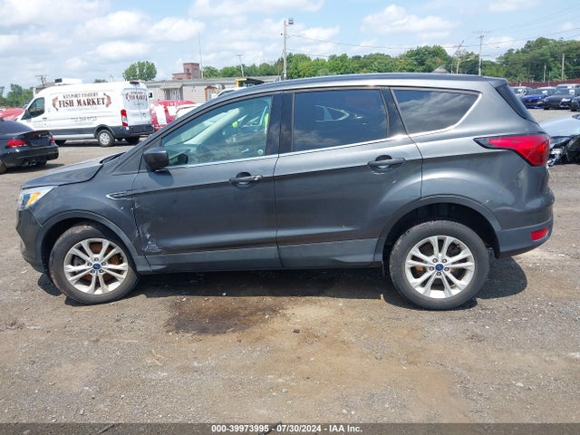 Ford ESCAPE SE 2019 1FMCU9GD3KUB91242 Image 14