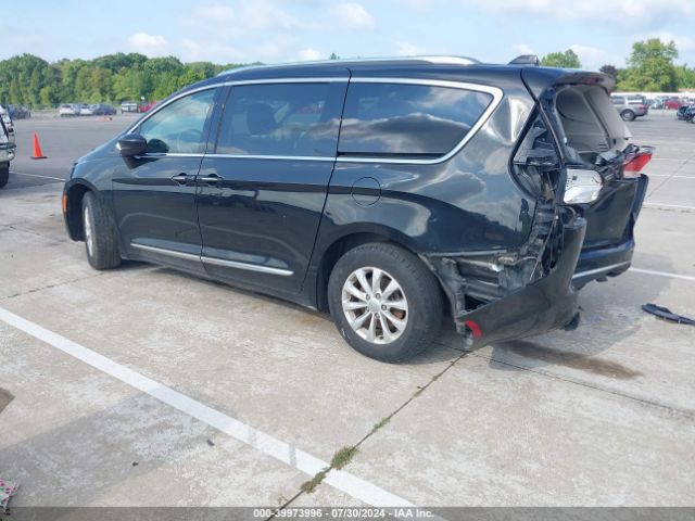 2C4RC1EG3JR260474 Chrysler Pacifica Touring L Plus