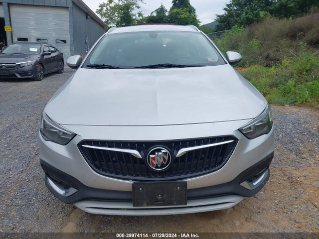 W04GV8SXXJ1155833 Buick Regal Tourx Essence