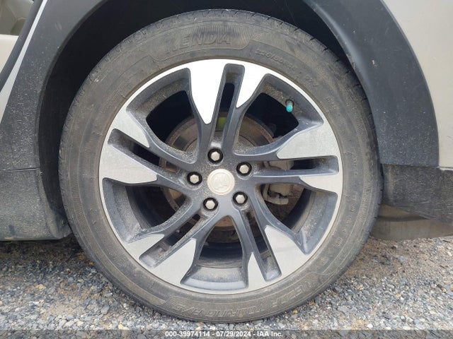 W04GV8SXXJ1155833 Buick Regal Tourx Essence