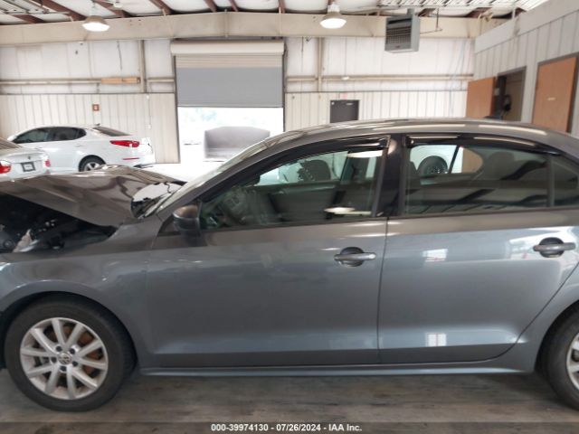 3VWD17AJ0FM249285 Volkswagen Jetta 1.8t Se
