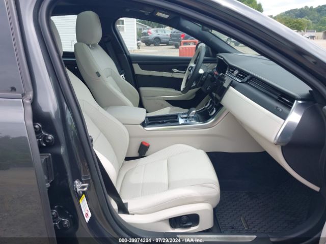 2024 JAGUAR XF SAJBL4GX6RCY96280 Photo 4