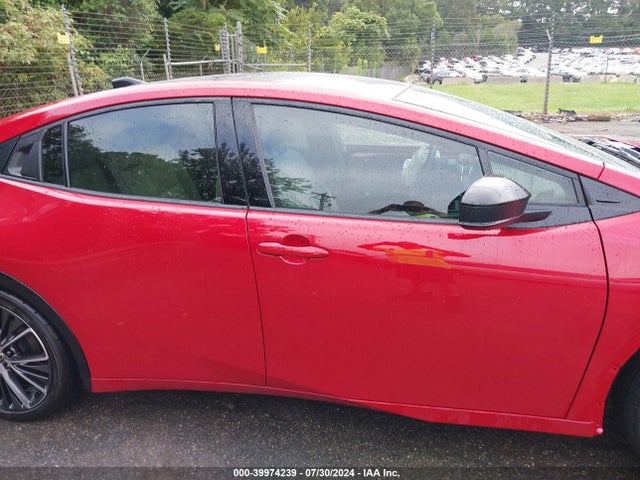 JTDACAAU0R3023213 Toyota Prius Limited