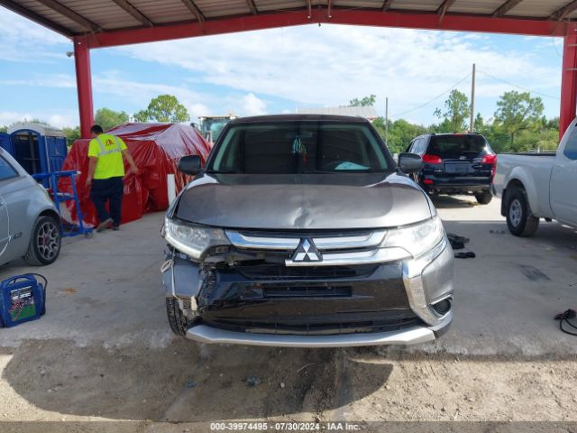 JA4AZ3A31JZ058730 Mitsubishi Outlander Es