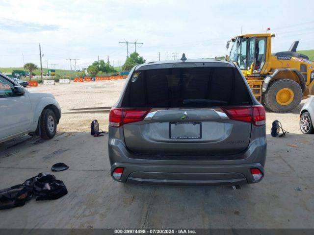 JA4AZ3A31JZ058730 Mitsubishi Outlander Es