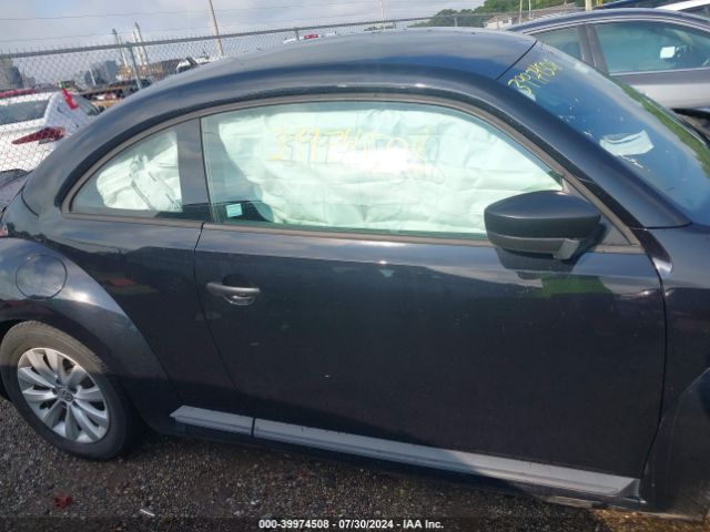 3VWFD7AT4JM701877 Volkswagen Beetle 2.0t Coast/2.0t S