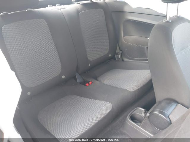 3VWFD7AT4JM701877 Volkswagen Beetle 2.0t Coast/2.0t S