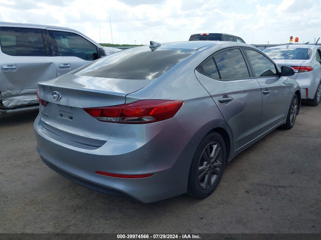 Hyundai Elantra Value Edition 2017 5NPD84LF9HH208703 Image 4