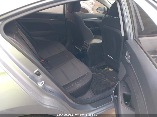 Hyundai Elantra Value Edition 2017 5NPD84LF9HH208703 Image 8