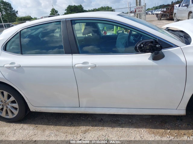 Toyota CAMRY LE 2020 4T1C11AK2LU959649 Image 13