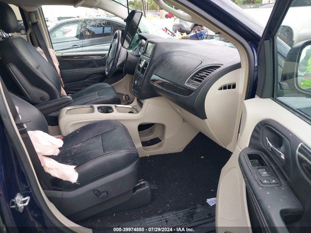 2C4RC1CG2FR693245 Chrysler Town & Country Touring-l