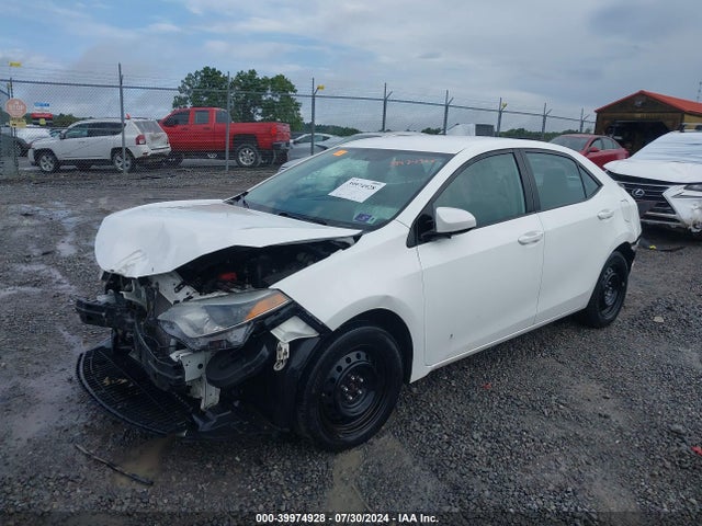 Toyota COROLLA LE 2016 5YFBURHE6GP460197 Image 2