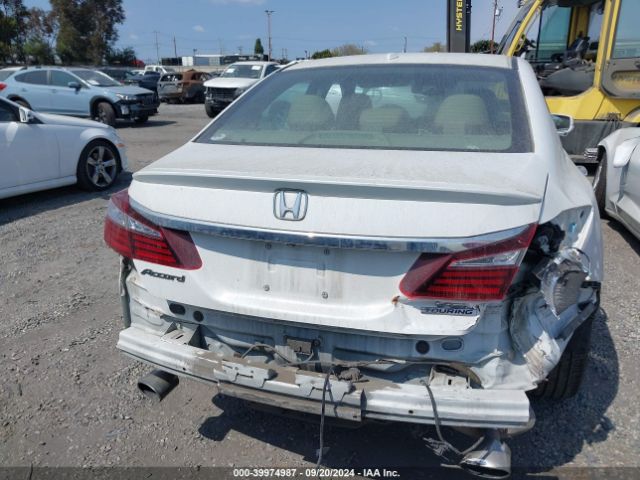 1HGCR3F9XGA026699 Honda Accord Touring