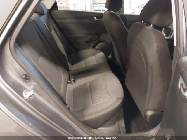 3KPC24A3XJE032387 Hyundai ACCENT SE