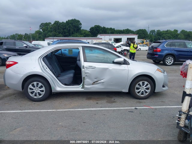Toyota COROLLA L 2017 5YFBURHE4HP669617 Image 14