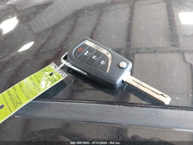Toyota COROLLA LE 2022 JTDEPMAE7NJ220482 Image 11