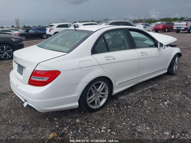 WDDGF4HB8EA964315 Mercedes-Benz C 250 Luxury/sport