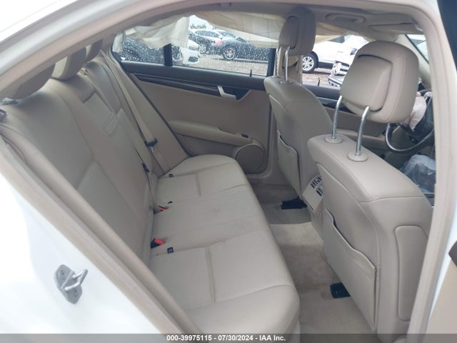 WDDGF4HB8EA964315 Mercedes-Benz C 250 Luxury/sport