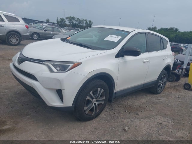 Toyota RAV4 LE 2018 2T3ZFREV3JW500861 Image 2