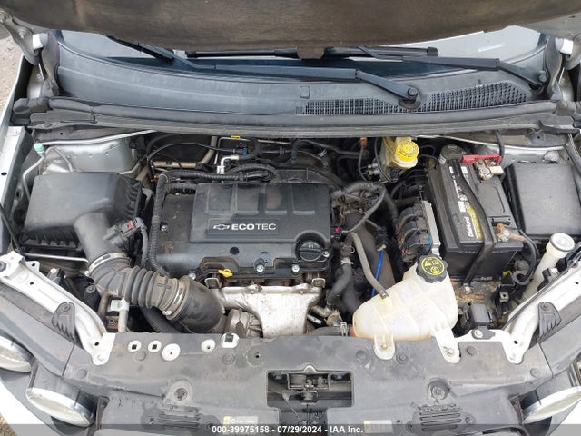 Chevrolet Sonic Ltz Auto 2015 1G1JE6SB8F4118315 Image 10