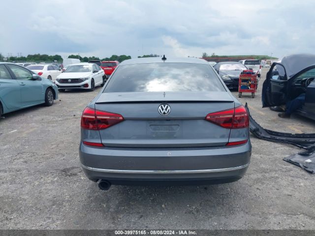 1VWLA7A3XKC012523 Volkswagen Passat 2.0t Wolfsburg Edition