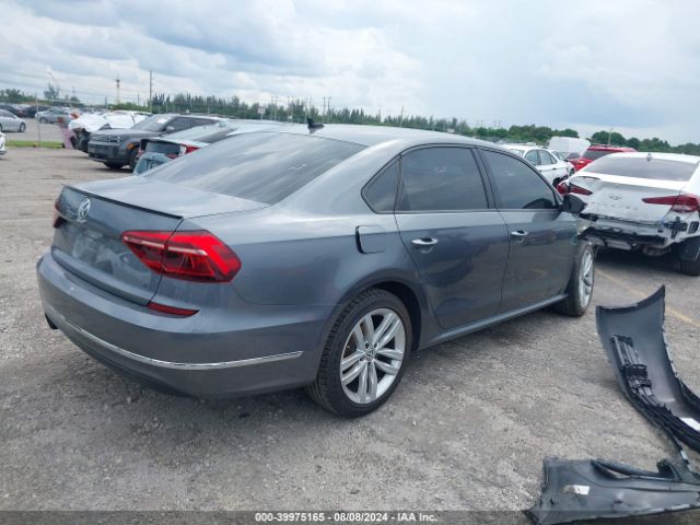 1VWLA7A3XKC012523 Volkswagen Passat 2.0t Wolfsburg Edition