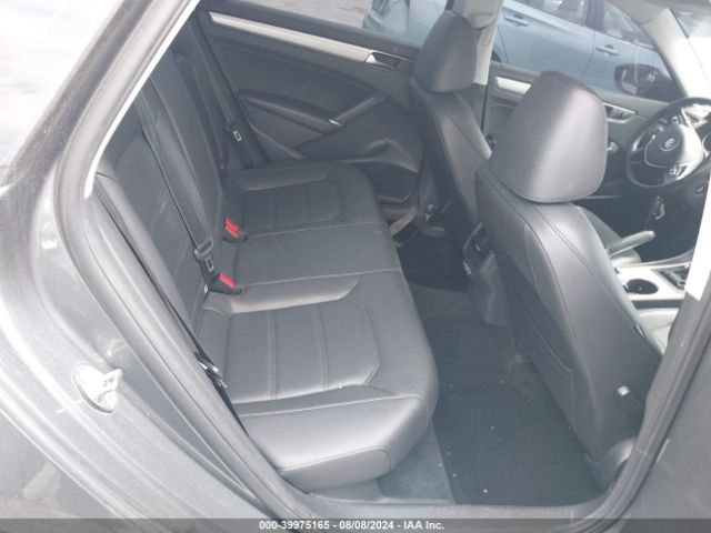 1VWLA7A3XKC012523 Volkswagen Passat 2.0t Wolfsburg Edition
