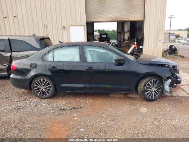 3VWD17AJ0GM391413 Volkswagen Jetta 1.8t Sport