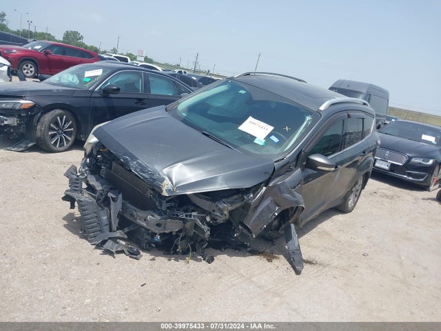Ford Escape Titanium 2017 1FMCU0JDXHUD27945 Image 2