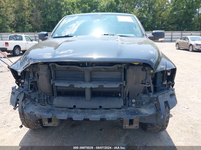 1C6RR7TT1HS602067 RAM 1500 Big Horn  4x4 6'4 Box