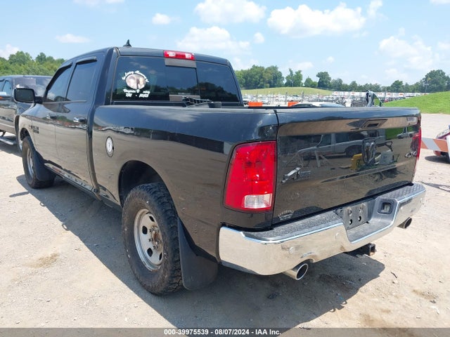 1C6RR7TT1HS602067 RAM 1500 Big Horn  4x4 6'4 Box