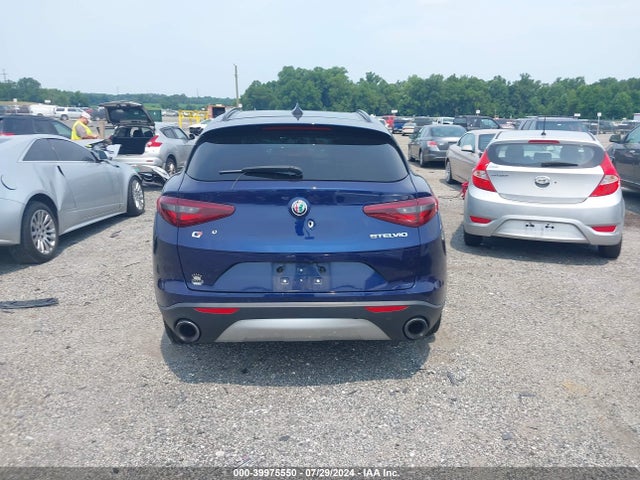 ZASFAKNN2J7B94439 Alfa Romeo Stelvio Ti Sport Awd