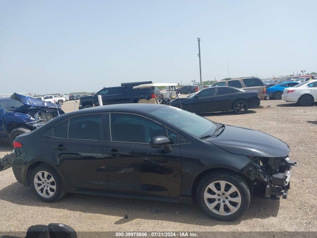 Toyota COROLLA LE 2022 5YFEPMAE6NP305812 Image 14