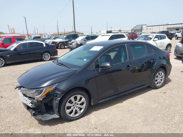 Toyota COROLLA LE 2022 5YFEPMAE6NP305812 Image 2